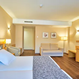 Guadalmedina Hotel